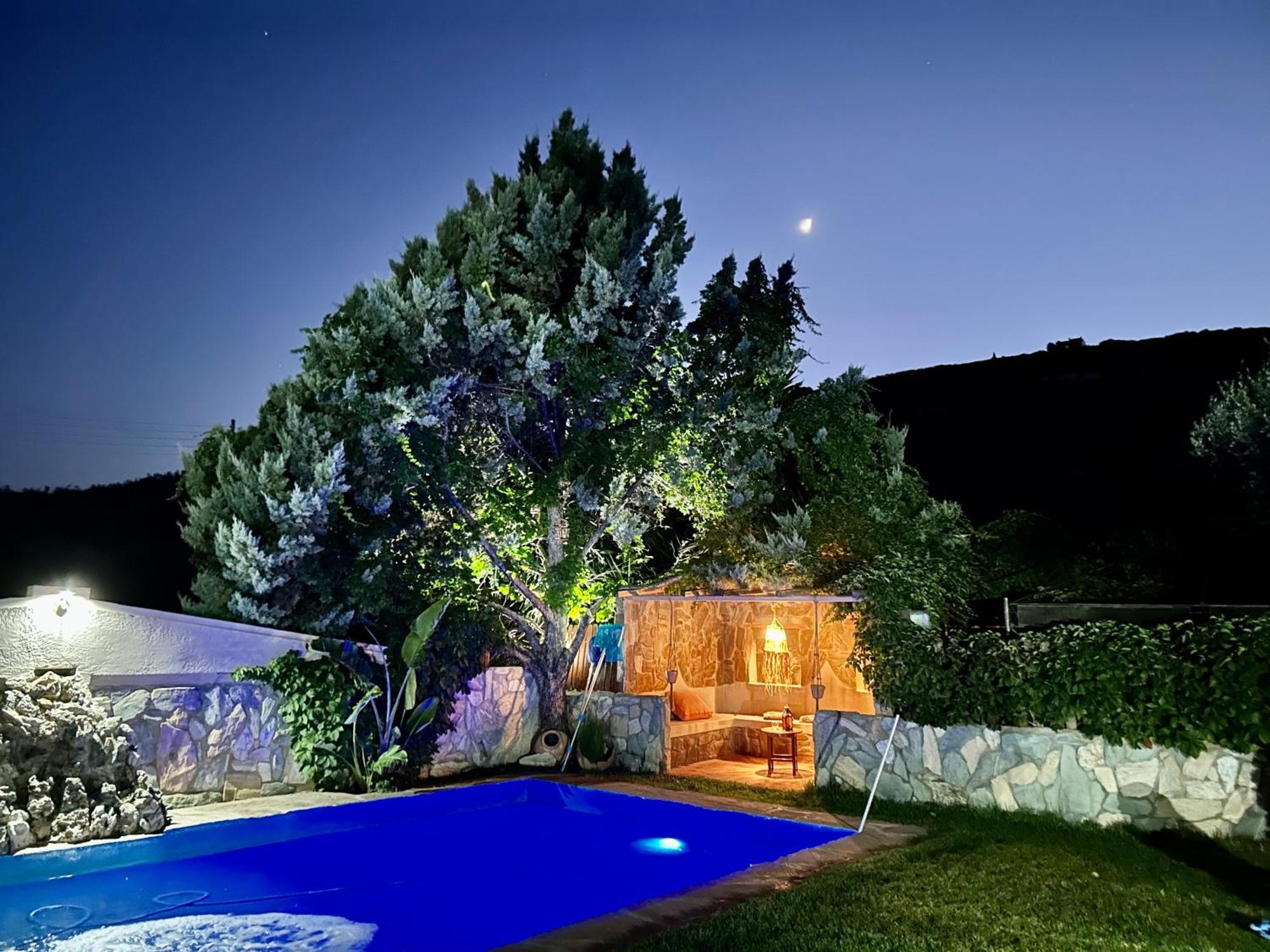 Dm Elegant And Charming Villa Foinikiá Exterior foto